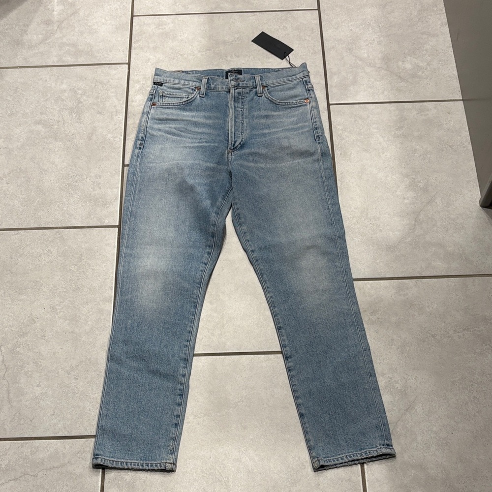 Women's Classic Blue Cropped Jeans